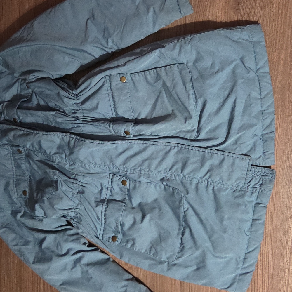Universal Thread Water Resistant Jacket - Picture 2 of 4